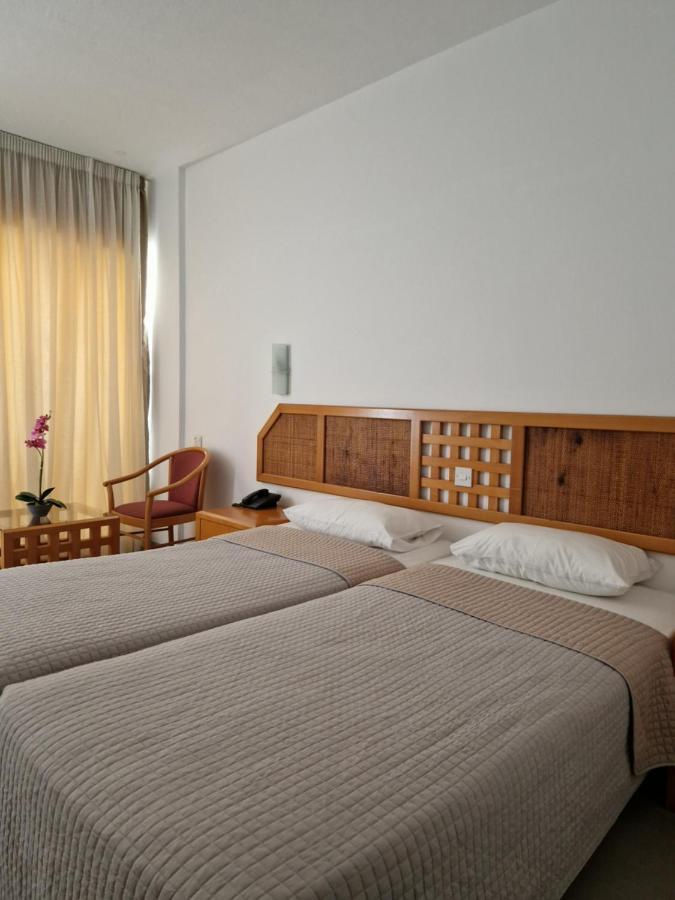 Navarria Blue Hotel Limassol Zewnętrze zdjęcie