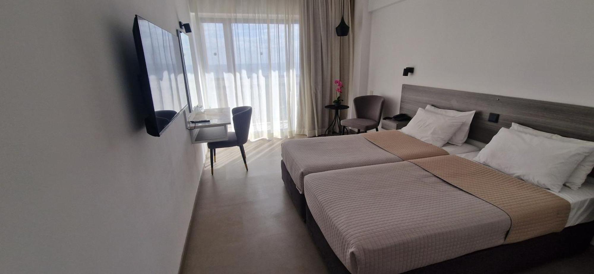 Navarria Blue Hotel Limassol Zewnętrze zdjęcie