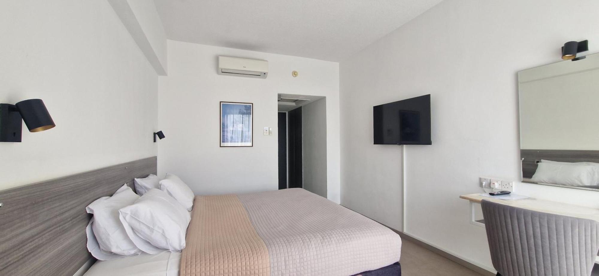 Navarria Blue Hotel Limassol Zewnętrze zdjęcie